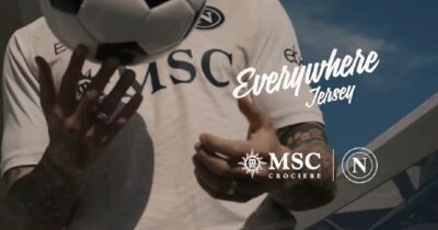 SSC Napoli e MSC Crociere hanno lanciato la nuova maglia della squadra dedicata alla passione per il mare